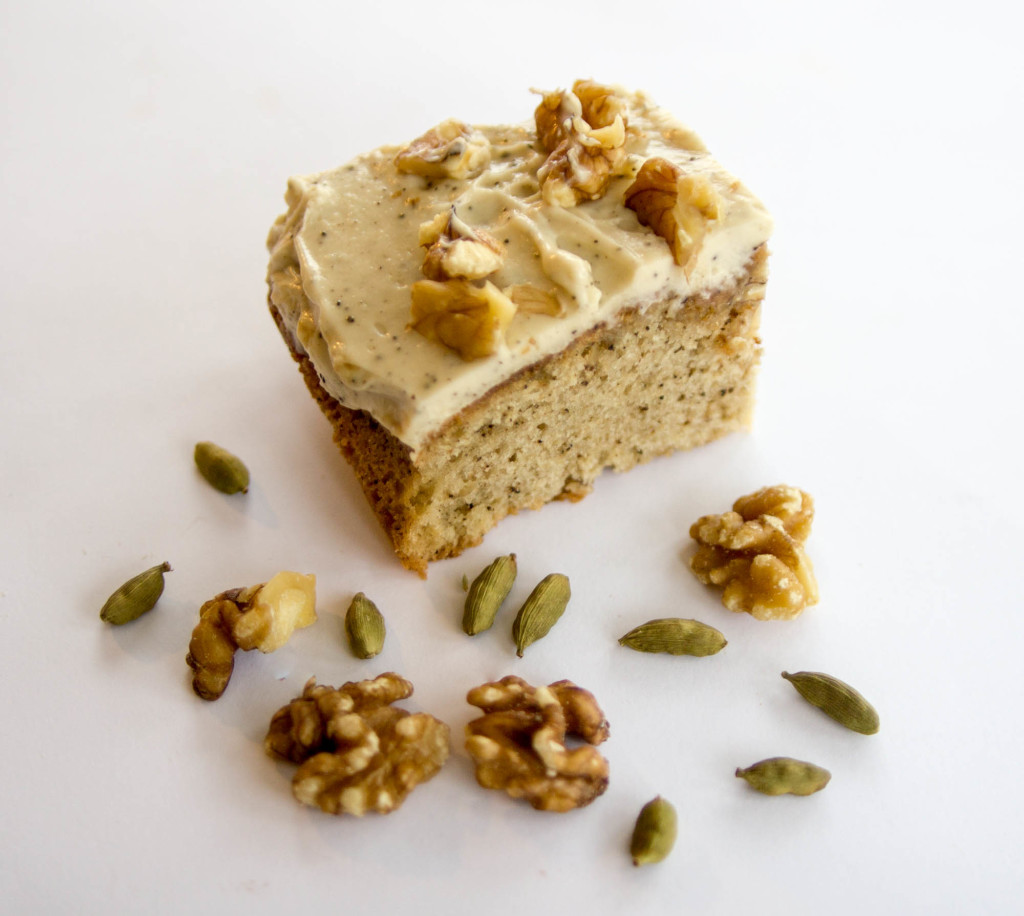 Coffee and walnut cake 3