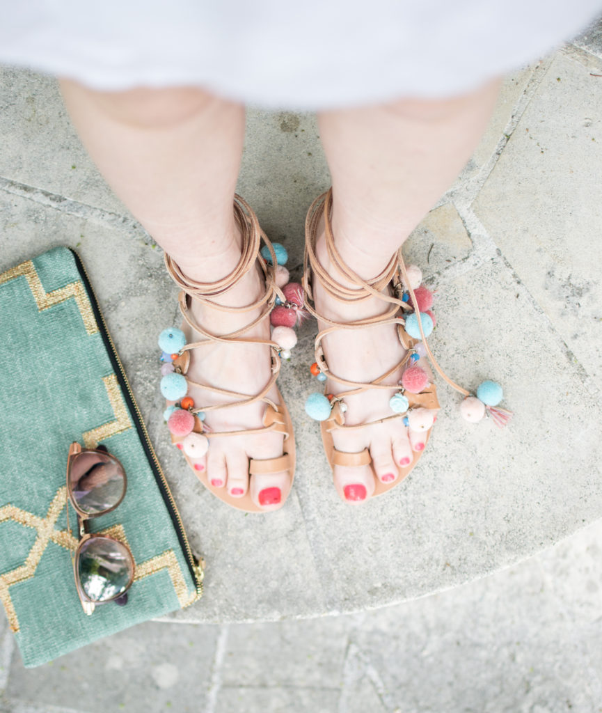 Pom pom sandals IRIS and Dilli grey Clutch Bag