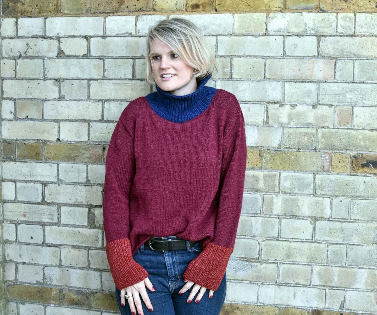 Karen Maurice of n4mummy, wearing a colour block jumper from Jaggery. Ethical gifts for mums