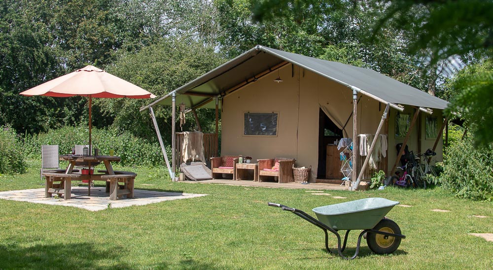 The safari tent at Birdsong Camp Chigborough Farm & Fisheries