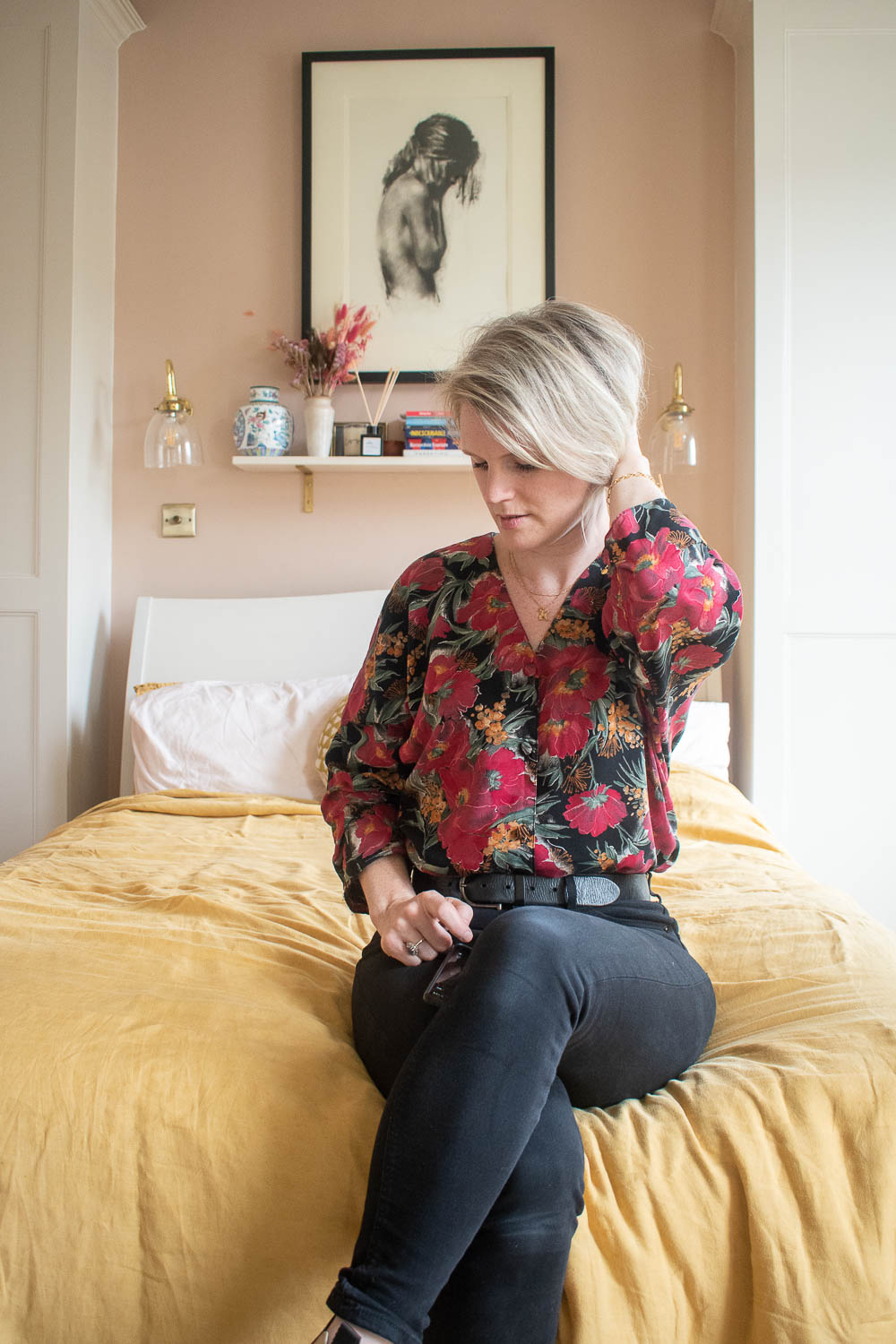Karen Maurice of n4mummy wearing a preloved 1980s floral blouse from Pine & Treasure, second hand clothes online. 